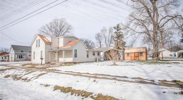 Photo of 803 W Exchange St, Jerseyville, IL 62052