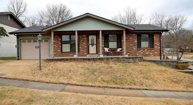 Photo of 713 Stonesign Dr, Fenton, MO 63026