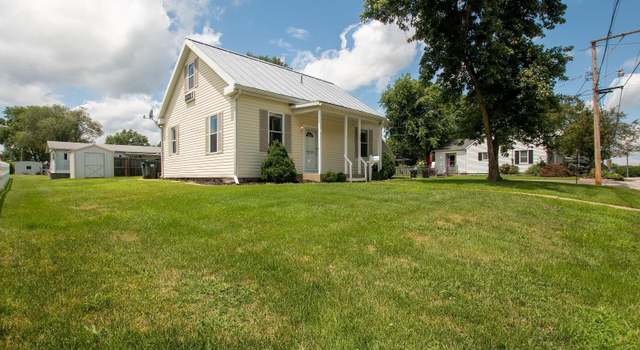 Photo of 307 N Taylor St, Red Bud, IL 62278