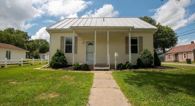 Photo of 307 N Taylor St, Red Bud, IL 62278