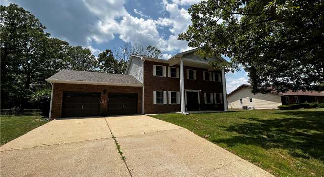 Photo of 204 Bobby Dale Dr, Waynesville, MO 65583