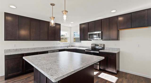 Photo of 7425 Shadow Point Dr, Oakville, MO 63129
