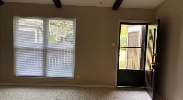 Photo of 11156 Towering Pines Dr, St Louis, MO 63136