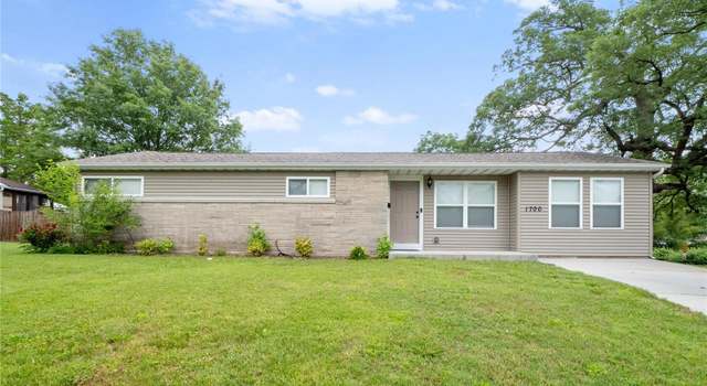 Photo of 1700 Anna Rose Dr, Swansea, IL 62226