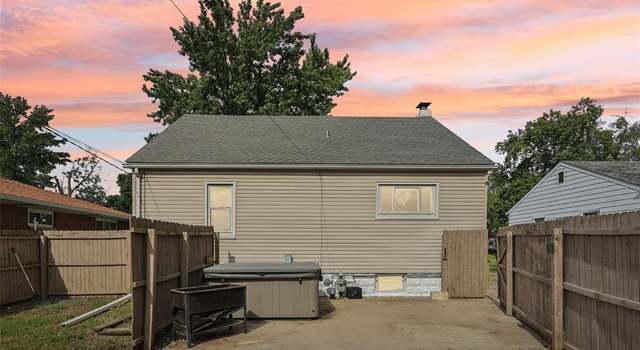 Photo of 537 Tipton Ave, Wood River, IL 62095
