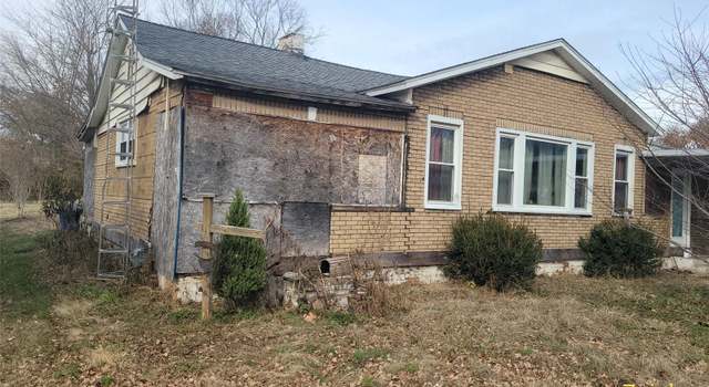 Photo of 317 Orchard St, Zeigler, IL 62999