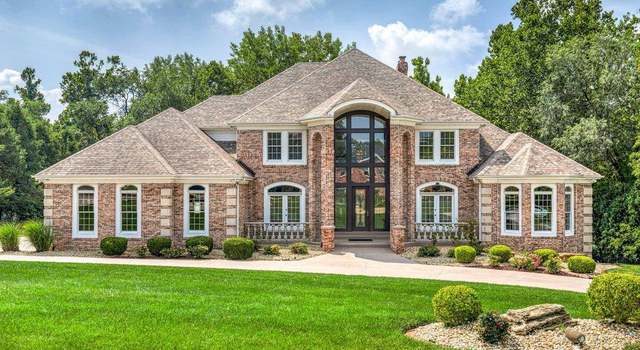 Photo of 12850 Thornhill Ct, Town And Country, MO 63131
