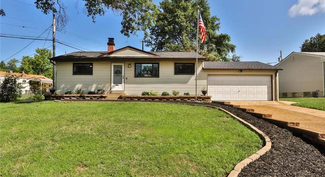 Photo of 10431 Roscommon Dr, St Louis, MO 63123