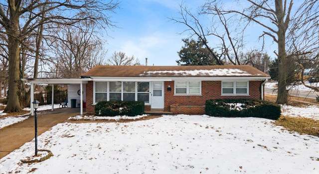 Photo of 10 Saint Edward Ln, Florissant, MO 63033