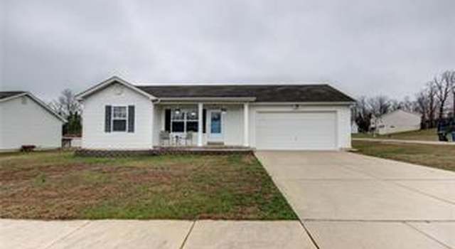 Photo of 5533 Red Tailed Hawk Dr, Hillsboro, MO 63050