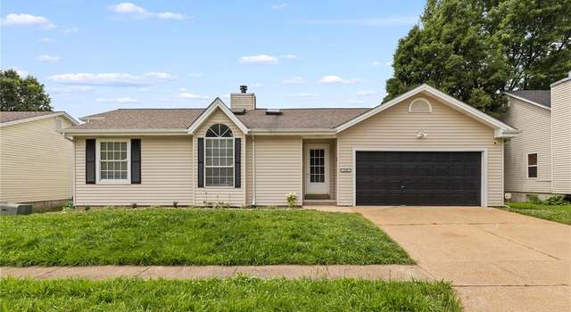 Photo of 1892 Kingsford Dr, Florissant, MO 63031