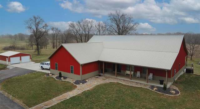 Photo of 10365 Creekside Dr, Breese, IL 62230