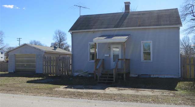 Photo of 304 W 3rd South St, Mount Olive, IL 62069
