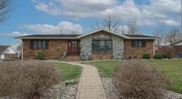 Photo of 8032 Blue Mound Dr, St Rose, IL 62230