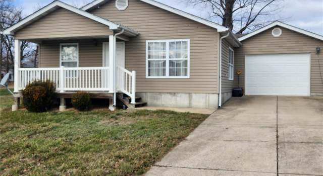 Photo of 105 East Oak Ln, Owensville, MO 65066