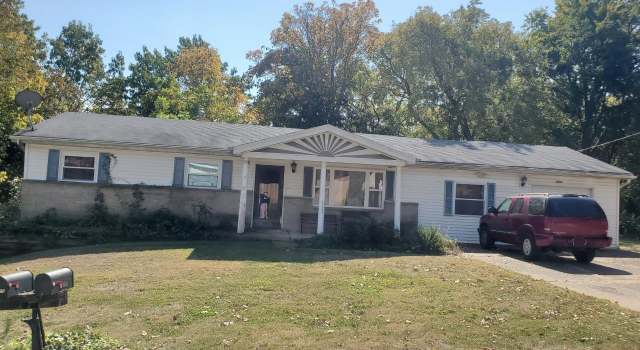 Photo of 4404 South Dr, High Ridge, MO 63049