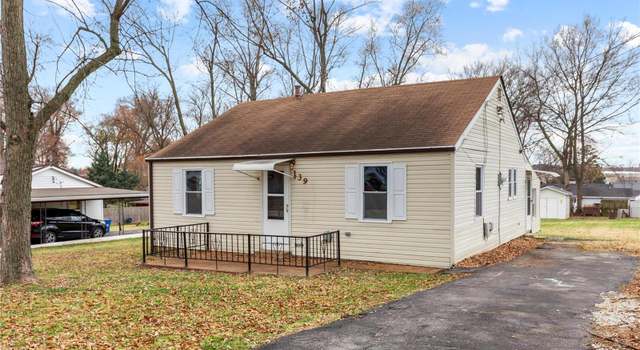 Photo of 139 Cumberland Ave, Maryland Heights, MO 63043