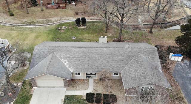 Photo of 17 Champagne Dr, Lake St Louis, MO 63367
