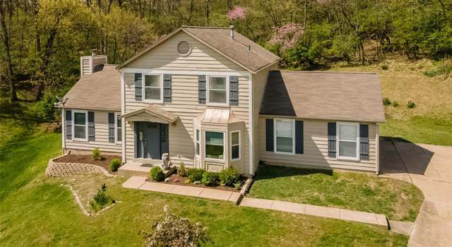 Photo of 1702 Woodmore Oaks Dr, Manchester, MO 63021
