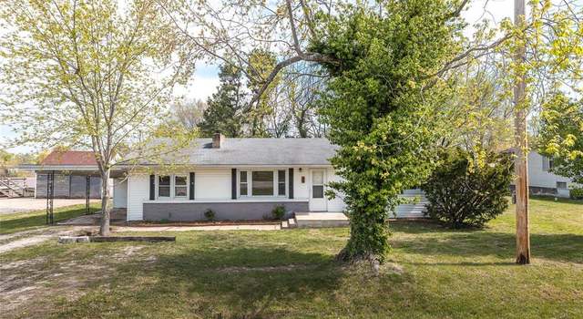 Photo of 406 N Locust St, Richland, MO 65556