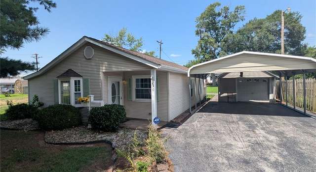 Photo of 330 W Thomas St, Roxana, IL 62084