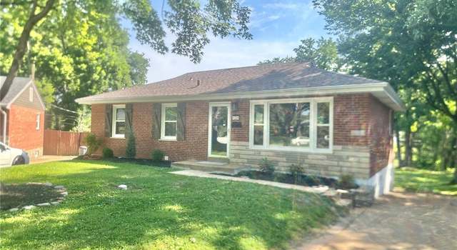 Photo of 1226 Oakleaf Dr, Saint Louis, MO 63119
