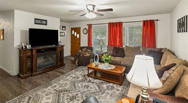 Photo of 5 Edgewood Rd, Mount Vernon, IL 62864
