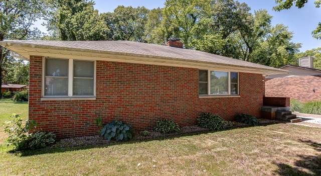 Photo of 209 Carson Dr, Belleville, IL 62223