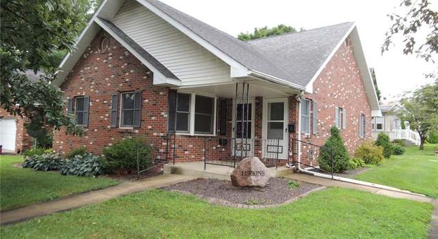 Photo of 111 S Prairie St, Greenville, IL 62246