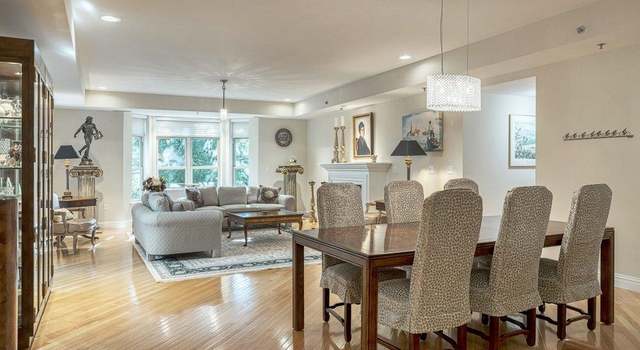 Photo of 500 N North And South Rd #204, St Louis, MO 63130