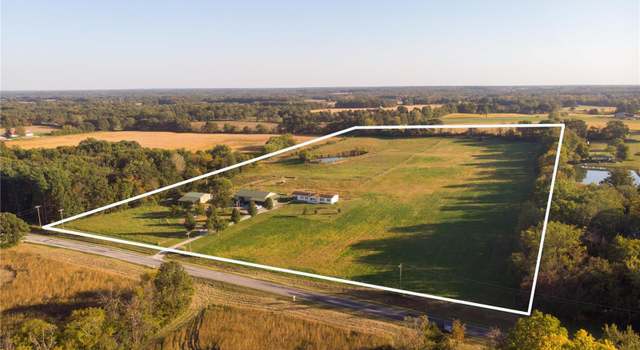 Photo of 6074 Kell Rd, Texico, IL 62889