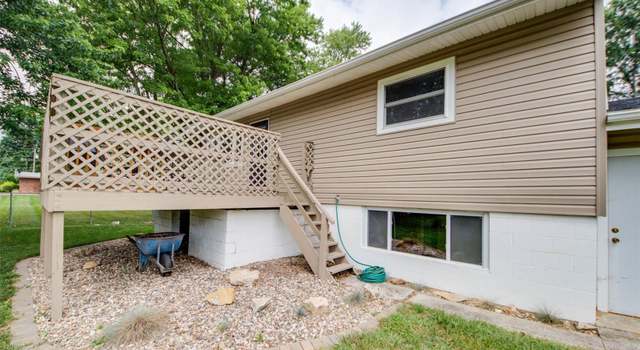 Photo of 205 Cindy St, Brighton, IL 62012