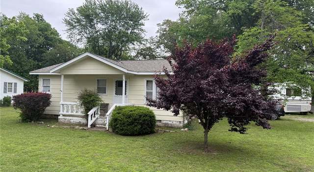 Photo of 323 Kelly St, Oran, MO 63771