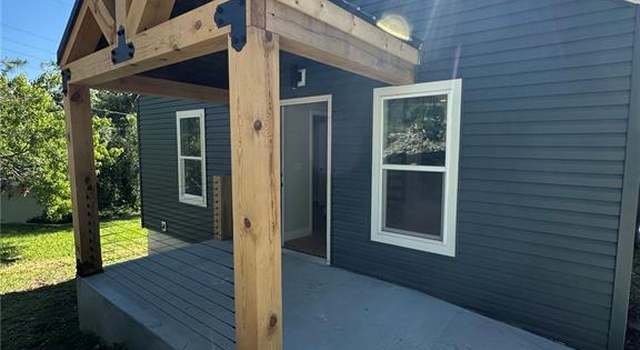 Photo of 403 Broadway St, Waynesville, MO 65583