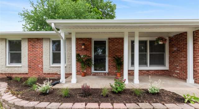 Photo of 2142 Rountree Dr, St Louis, MO 63136