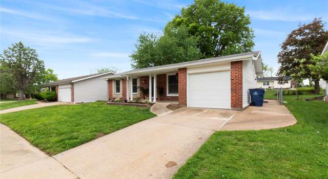Photo of 2142 Rountree Dr, St Louis, MO 63136