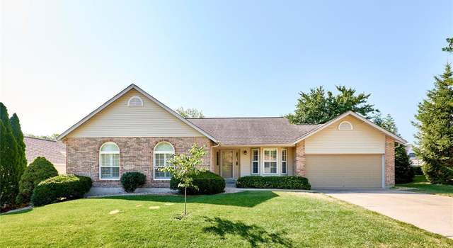 Photo of 4849 Greenburg Dr, Saint Peters, MO 63304