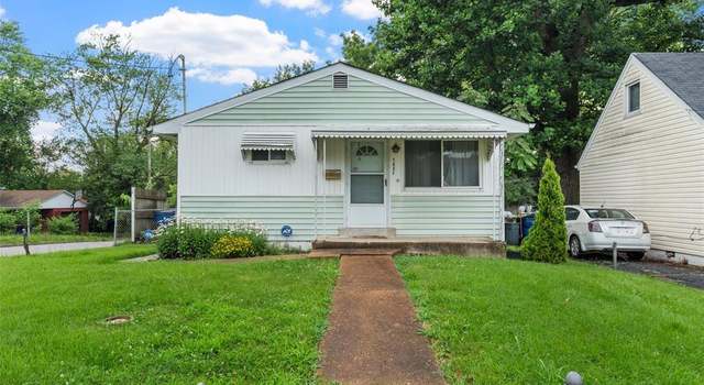 Photo of 3301 Suncrest Ave, Breckenridge Hills, MO 63114