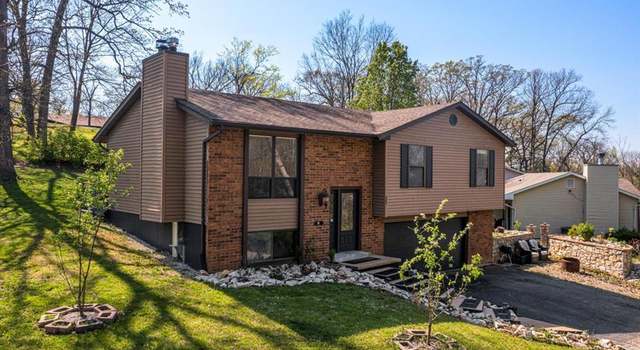Photo of 11 Toni Trails Ct, Fenton, MO 63026