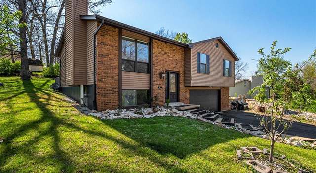 Photo of 11 Toni Trails Ct, Fenton, MO 63026