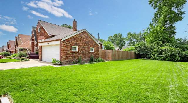 Photo of 7646 Hawthorne Pl, University City, MO 63130