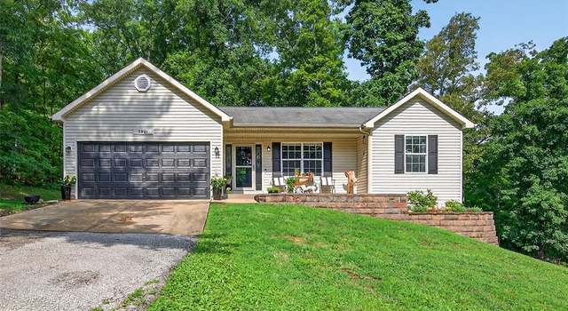 Photo of 3941 Valley View Dr, Byrnes Mill, MO 63051