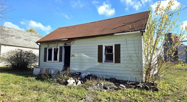 Photo of 111 E Water St, Taylor Springs, IL 62089