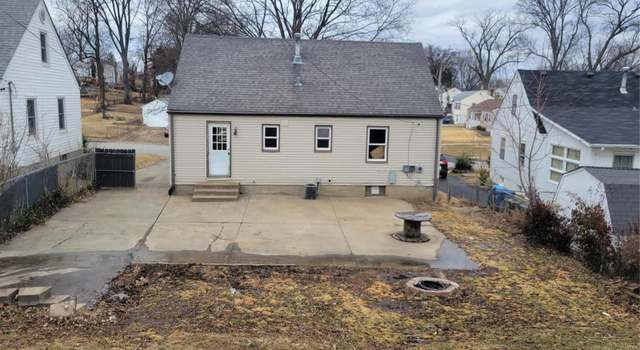 Photo of 10040 Eastbrook Dr, St Louis, MO 63114