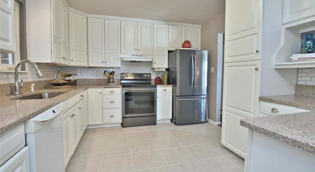 Photo of 3644 Crestview Dr, Hillsboro, MO 63050