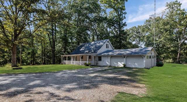 Photo of 2720 Miles Ln, Salem, IL 62881