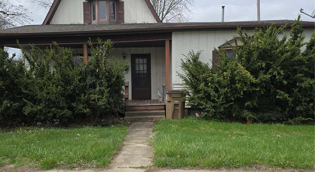 Photo of 427 S Springfield St, Virden, IL 62690
