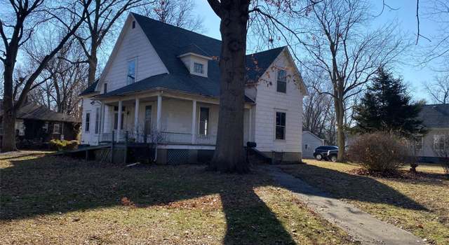 Photo of 205 W South St, Nokomis, IL 62075