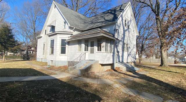 Photo of 205 W South St, Nokomis, IL 62075