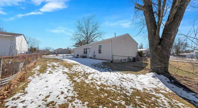 Photo of 601 Woodcrest Blvd, O'fallon, MO 63368